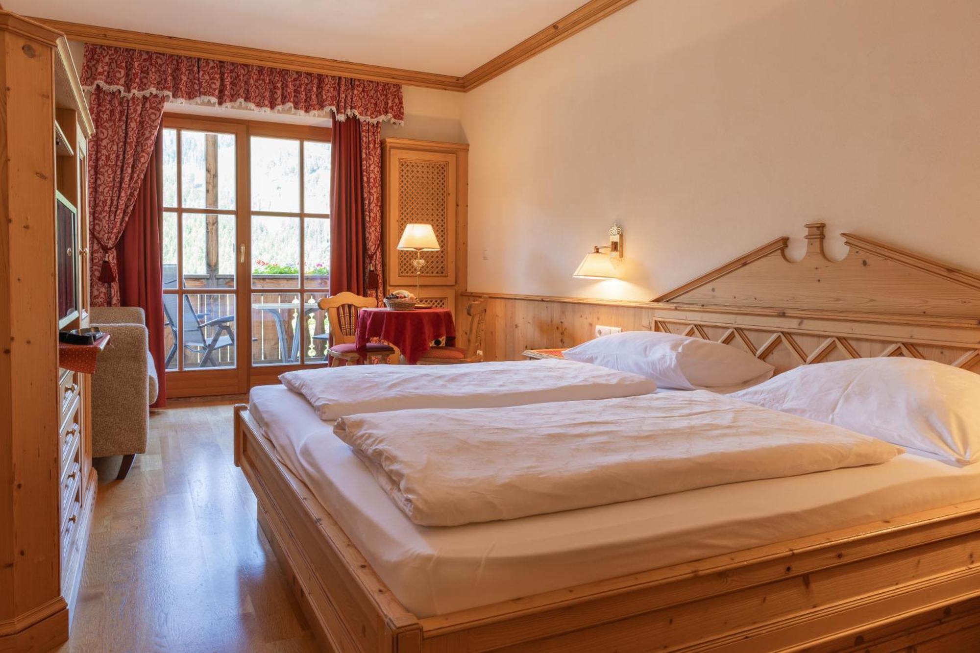 Luech Da Pcei Hotel San Cassiano  Quarto foto